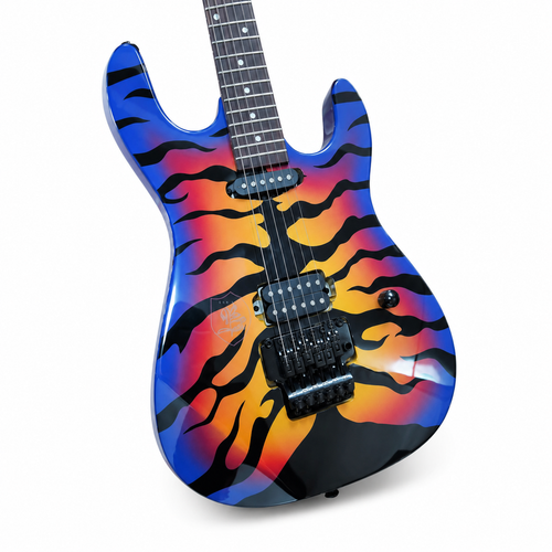 6-String Electric Guitar – Rosewood Fingerboard, Peach Blossom Wood Body, Vibrato Bridge, Black Hardware