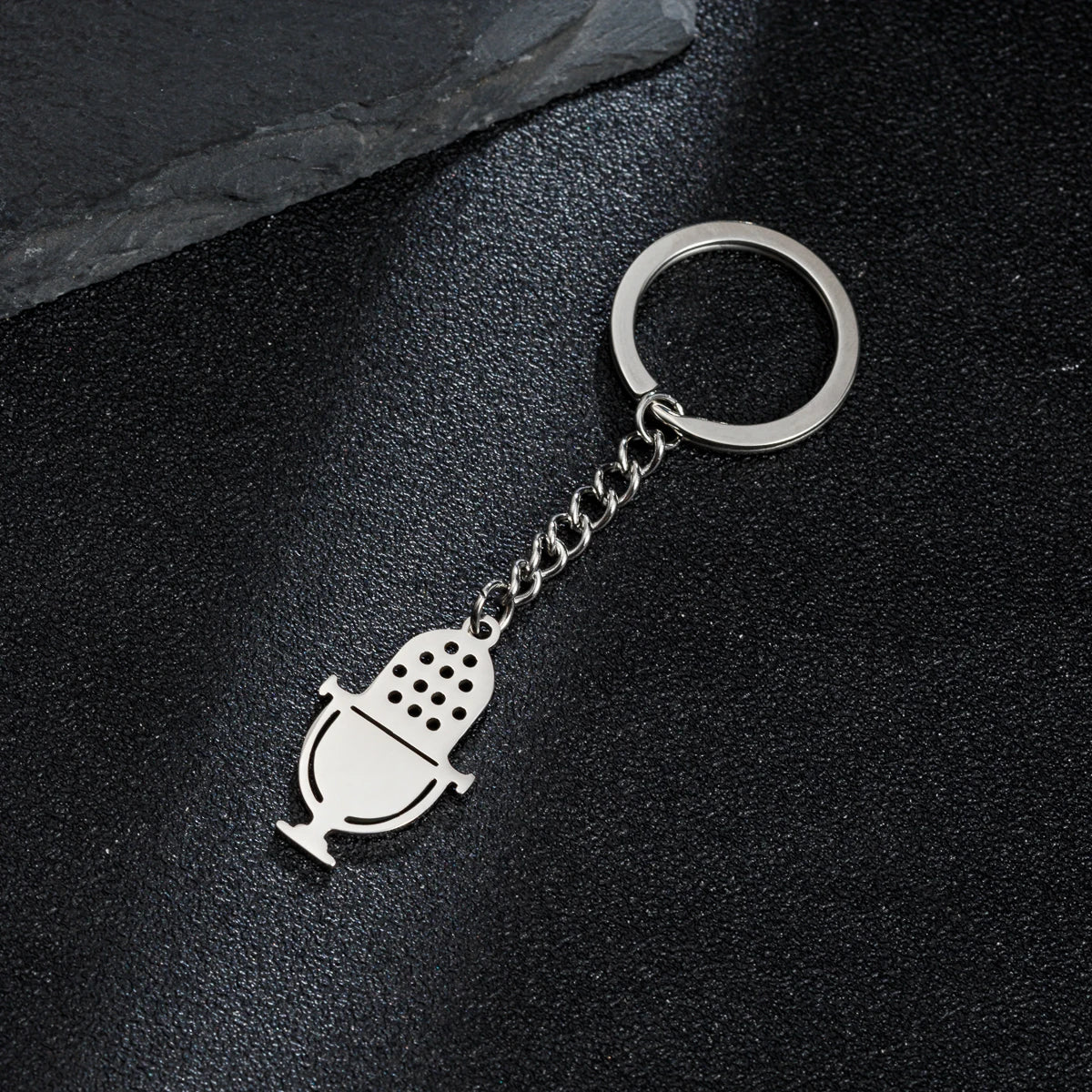 Stainless Steel Guitar Keychain – Handmade Music Charm Festival Gift