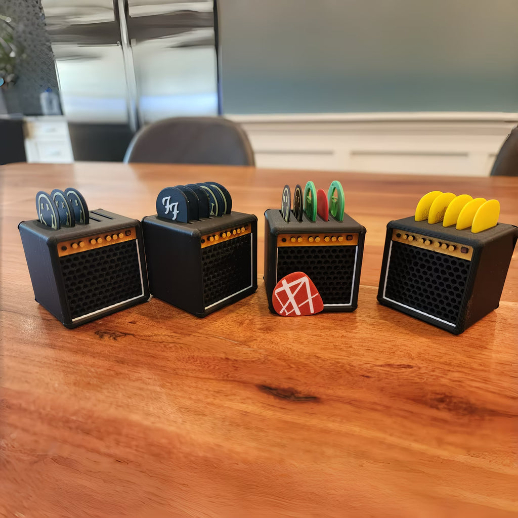 Mini Amp Guitar Pick Holder with 5 Picks